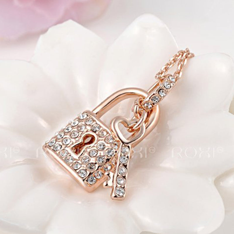 THE LOCK & KEY WHITE OR ROSE GOLD COLOR NECKLACES