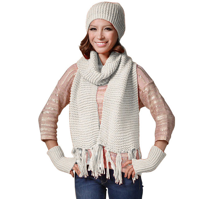 COCKCON ELEGANT KNITTED BEANIE CAP, SCARF AND GLOVES