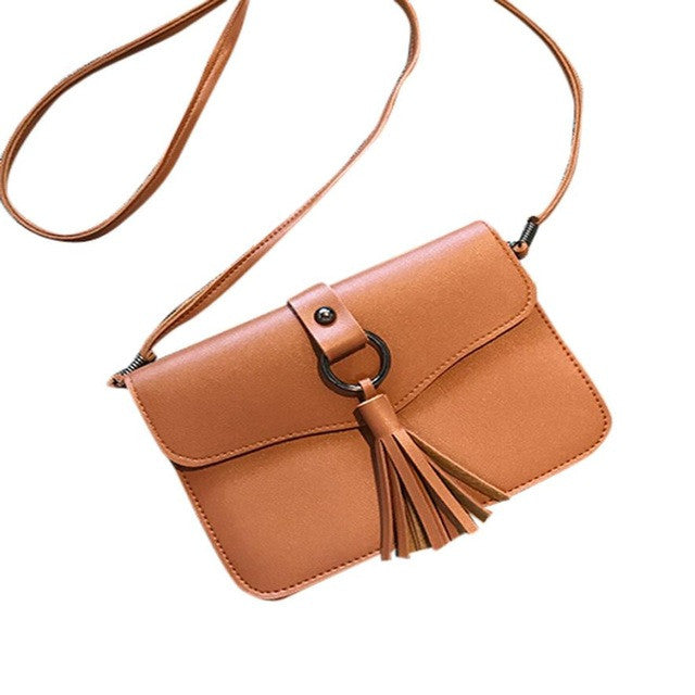 QUEEN'S TASSEL LEATHER CROSSBODY PURSE