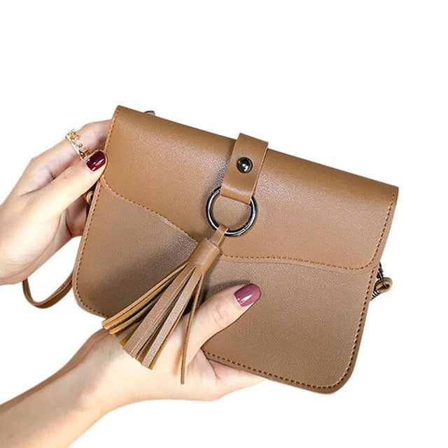 QUEEN'S TASSEL LEATHER CROSSBODY PURSE
