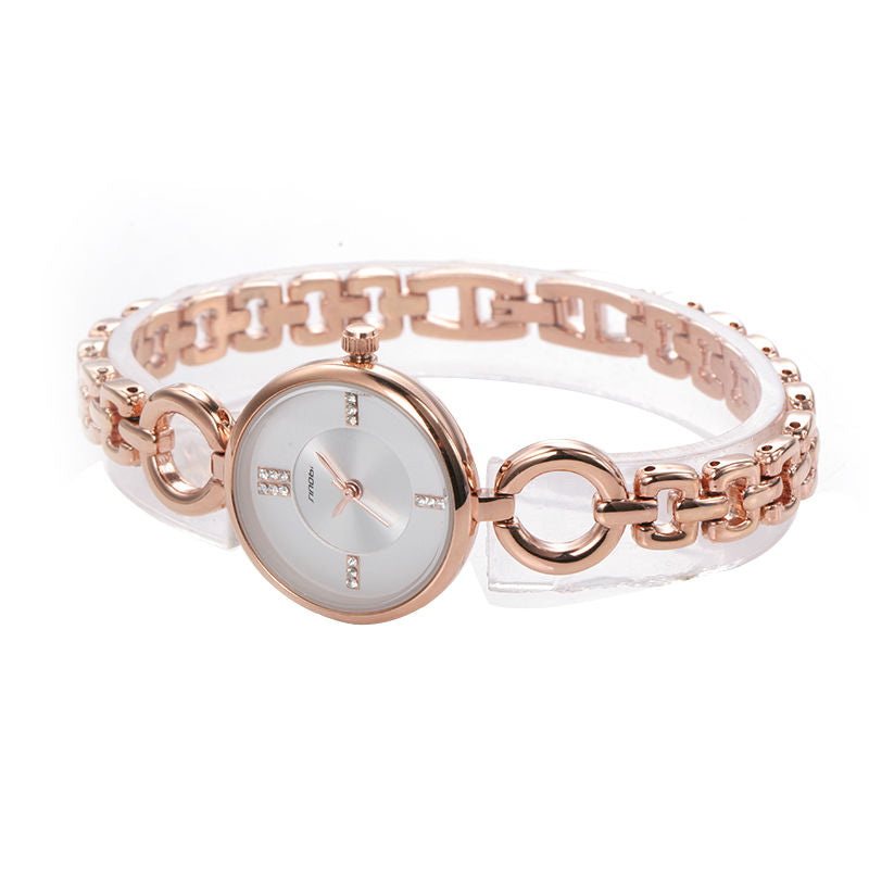 THE QUEEN'S LUXURY ROSE GOLD WATCH