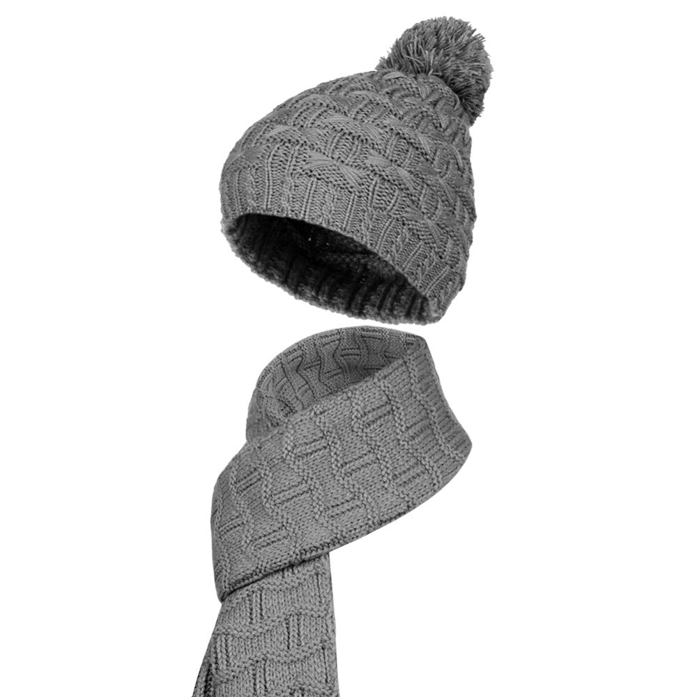 THE QUEEN'S VBIGER KNITTED HAT AND SCARF SET