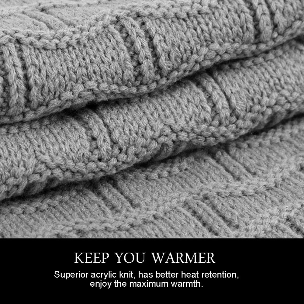 THE QUEEN'S VBIGER KNITTED HAT AND SCARF SET